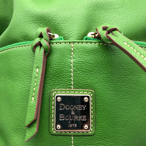 Dooney and Bourke Dillen Medium Pocket Sac - Picture 2 of 8